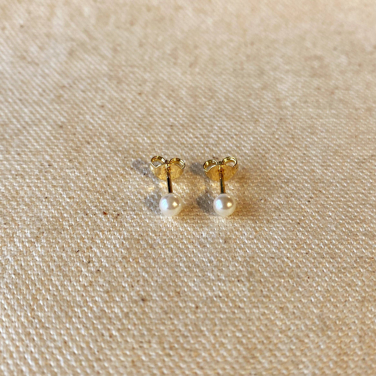 Classic Pearl Studs